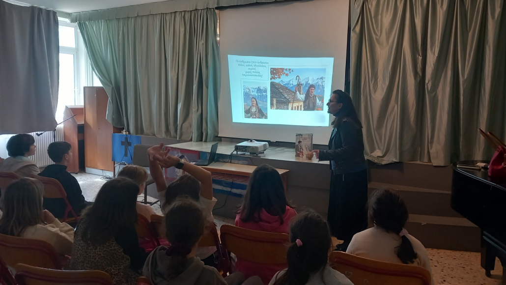 Η Άννα Ιακώβου παρουσιάζει το Πασχαλιάτικο αεράκι σε Κερκυραϊκό καντούνι